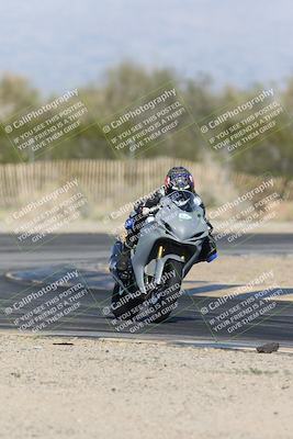 media/Jan-15-2026-Racers Edge (Thu) [[dfebeb70ab]]/2-A Group/Session 5 Turn 2/